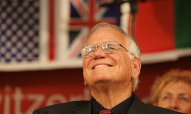 Loren, fundador da Jovens Com Uma Missão, viaja para o Céu após vida dedicada à Grande Comissão