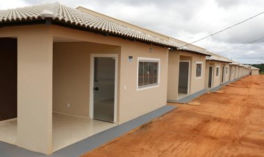 Prefeito de Ibirité anuncia construção de unidades habitacionais, mas projeto é parte de iniciativa federal