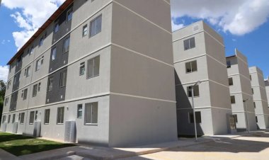 Moradores denunciam descaso da prefeitura e construtora em condomínio entregue há quase três anos