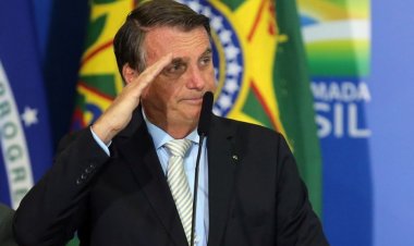 Bolsonaro, o STF e as Acusações de Golpe: Um Julgamento Polêmico